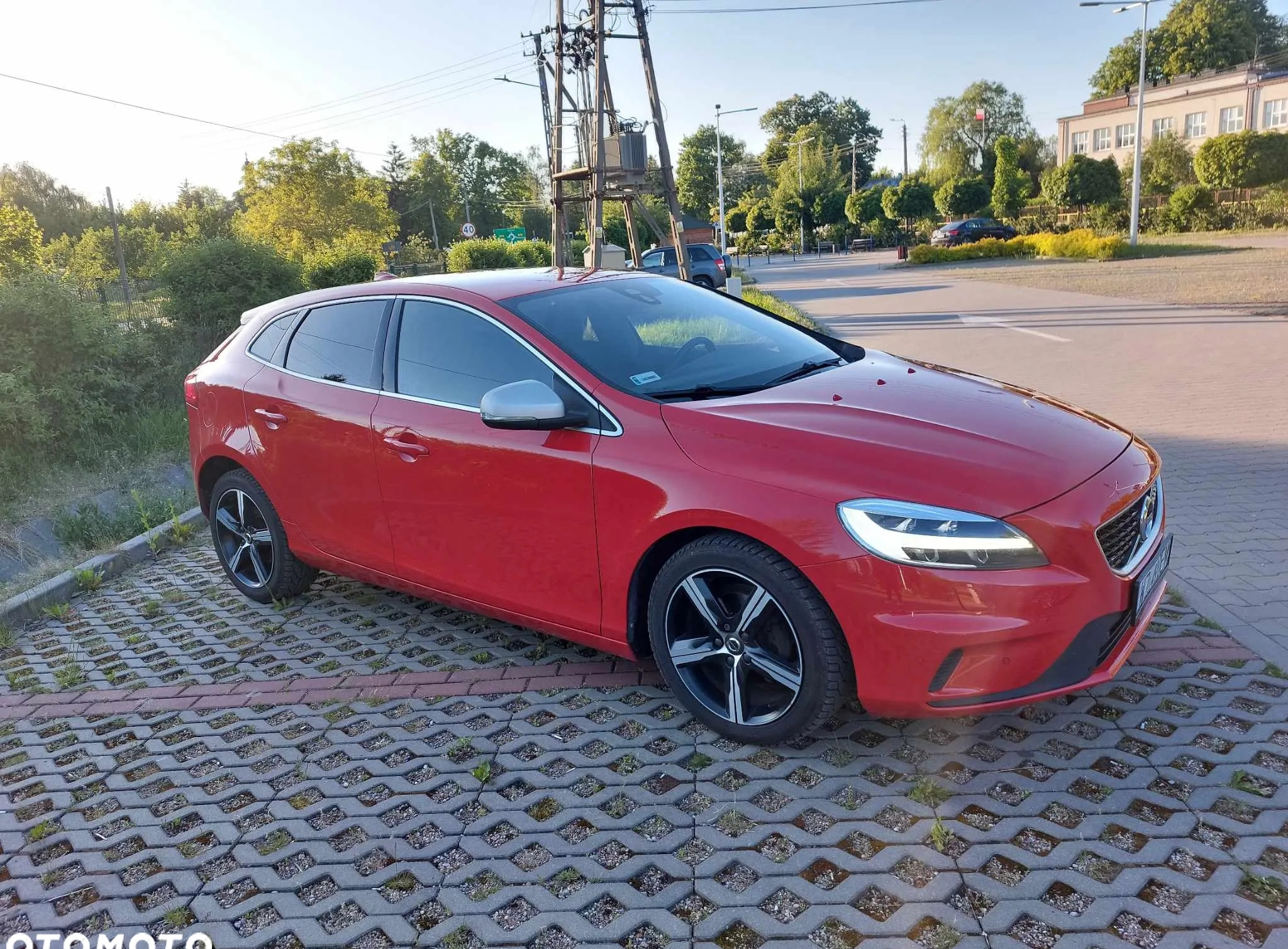 Volvo V40 cena 61500 przebieg: 170454, rok produkcji 2018 z Opole Lubelskie małe 781